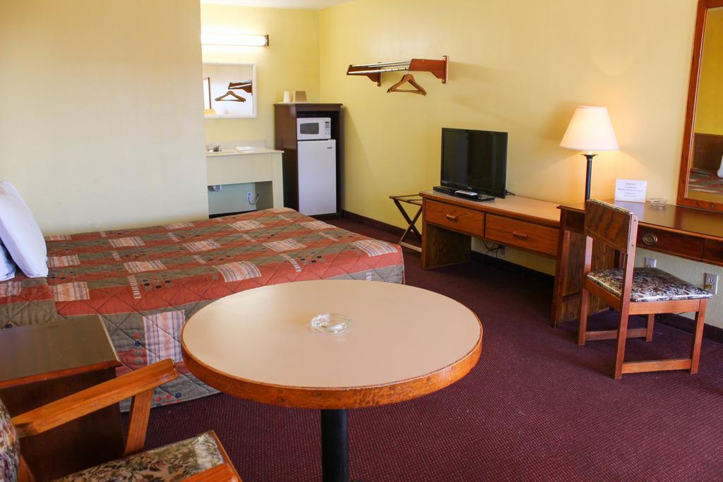 Westworld Country Inn Hubbard Εξωτερικό φωτογραφία