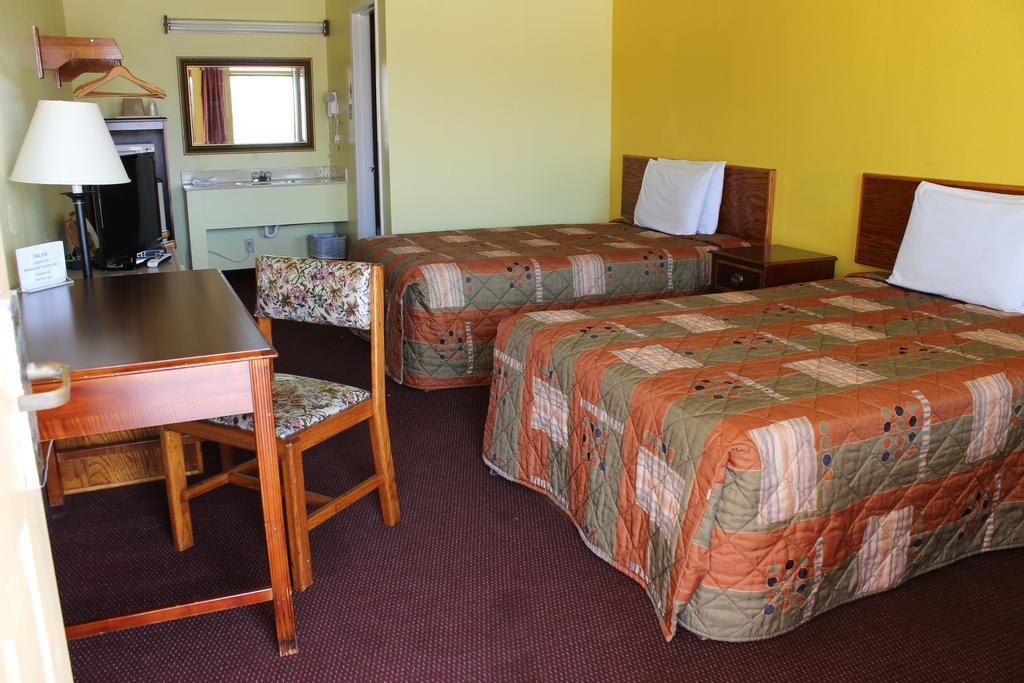 Westworld Country Inn Hubbard Εξωτερικό φωτογραφία