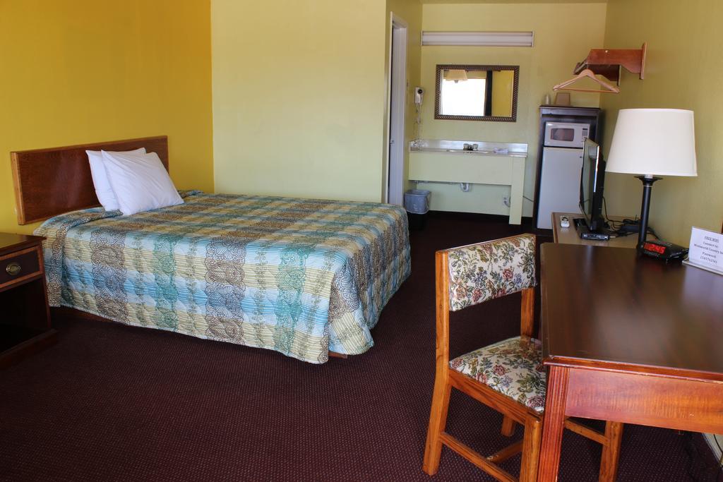 Westworld Country Inn Hubbard Εξωτερικό φωτογραφία