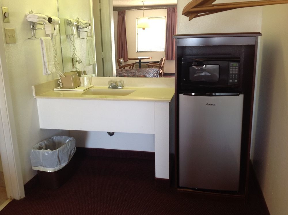 Westworld Country Inn Hubbard Εξωτερικό φωτογραφία
